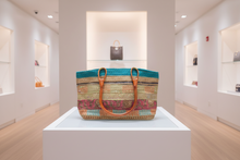 Load image into Gallery viewer, Coastal Weave Wooden Handle Tote