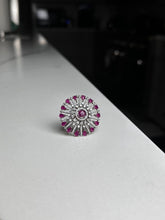 Load image into Gallery viewer, Circle Silver and Magenta Abstract Design Ring