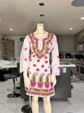 Load image into Gallery viewer, White Cotton Kurta with Pink Floral Embroidery