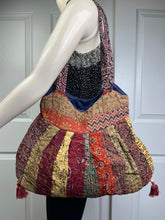 Load image into Gallery viewer, Zameen Purse 5