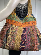 Load image into Gallery viewer, Zameen Purse 3