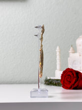 Load image into Gallery viewer, Gold Circle Dangly Earrings