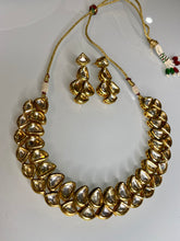 Load image into Gallery viewer, Gold Leaf Kundan Collar Necklace Set – Indian Party Jewelry