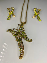 Load image into Gallery viewer, Green Crystal Butterfly Necklace Set