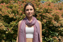 Load image into Gallery viewer, Mauve Glitter Cotton Scarf
