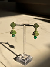 Load image into Gallery viewer, Green Lightweight Small Earrings
