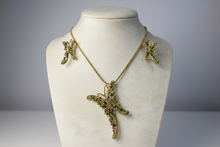 Load image into Gallery viewer, Green Crystal Butterfly Necklace Set
