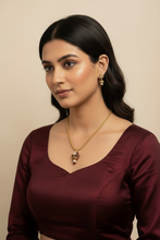 Load image into Gallery viewer, Red Kashmiri Set
