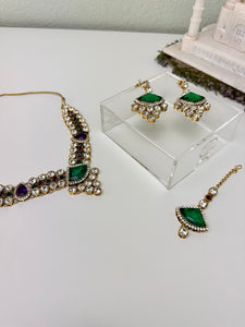 Emerald Triangle Necklace Set w/Tika